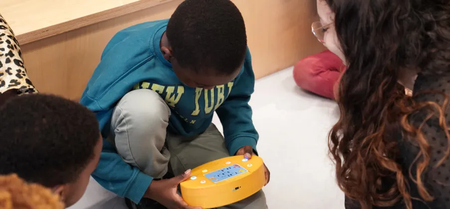 Nos étudiants mettent la technologie au service de l’éducation des plus jeunes ! 